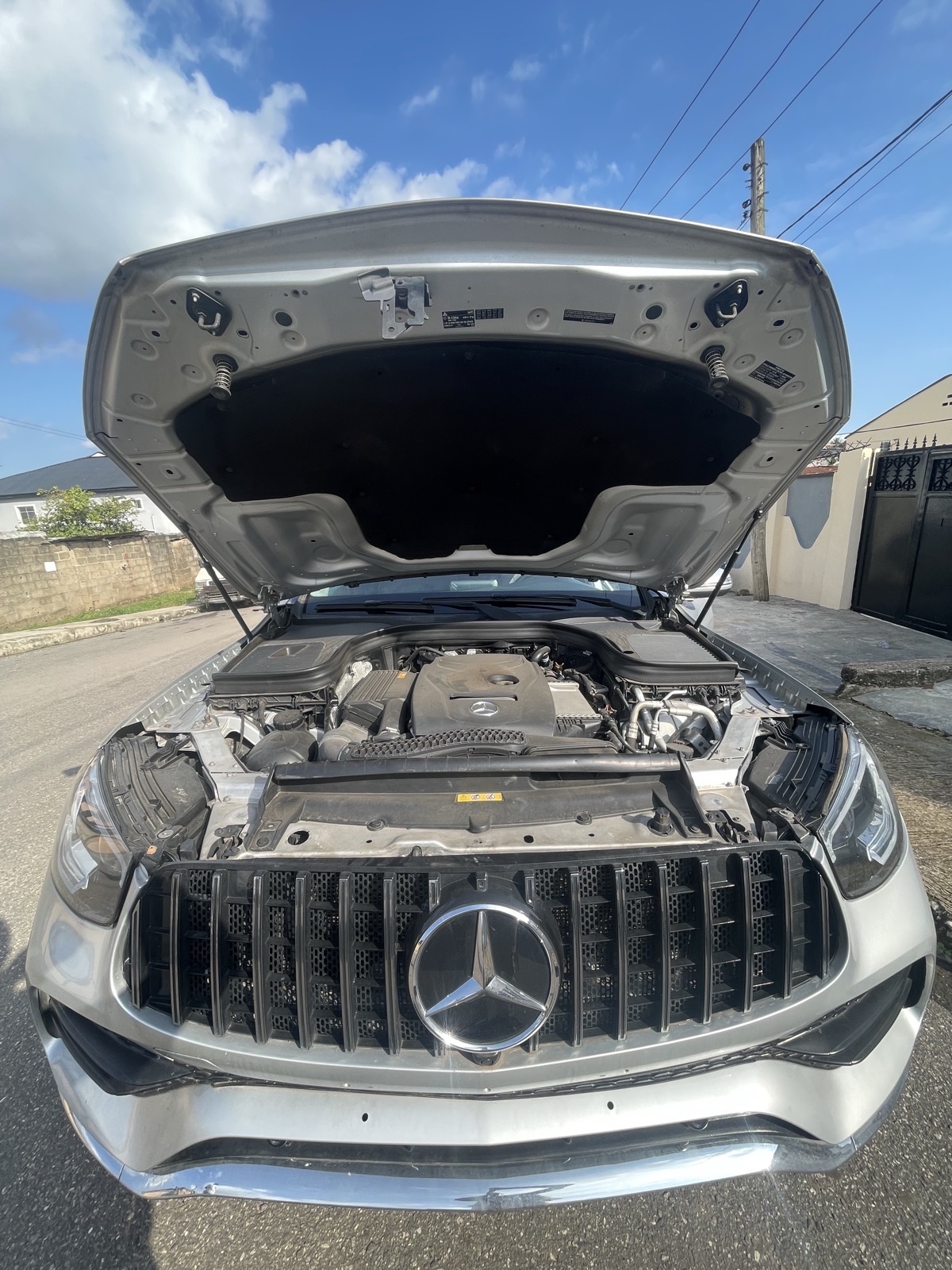Mercedes-Benz GLC 300 Silver SUV with Panoramic Sunroof GLC300