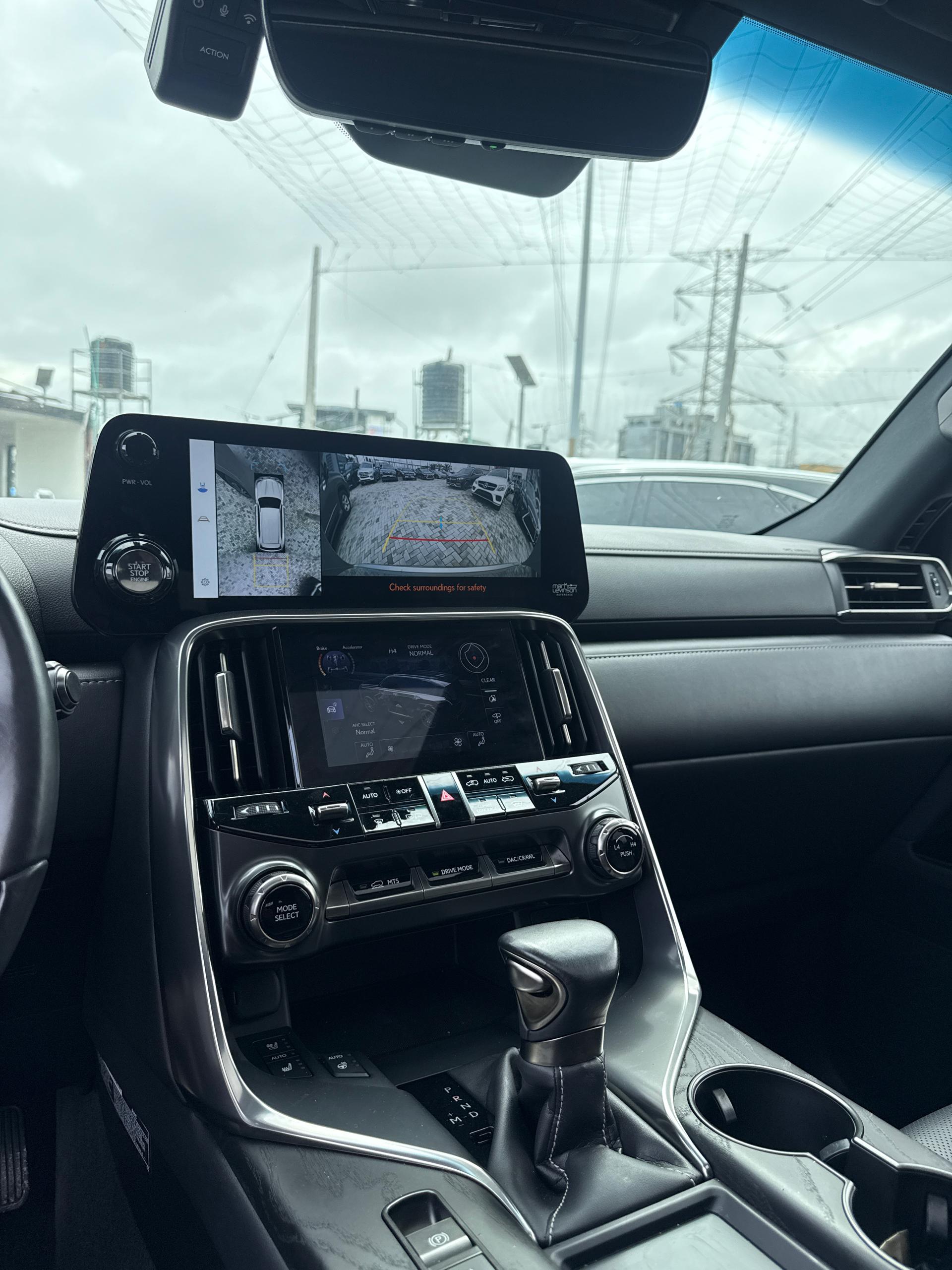 Lexus LX 500, Silver SUV for Sale