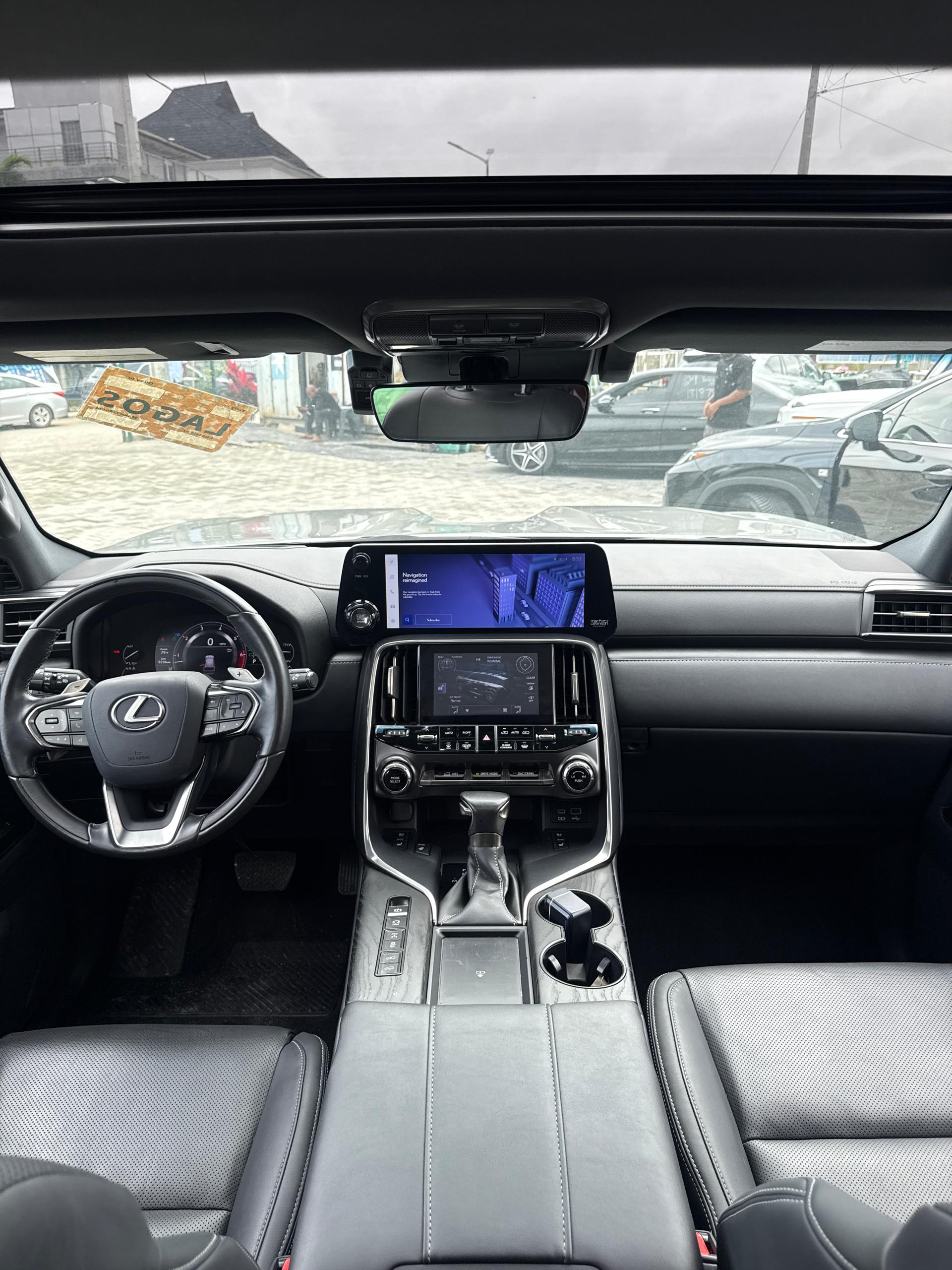 Lexus LX 500, Silver SUV for Sale