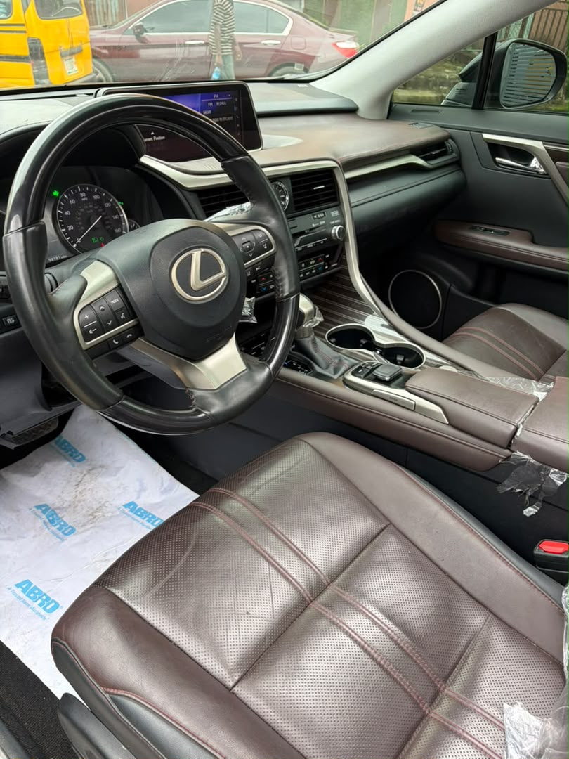 Lexus RX 350, Black SUV for Sale — photo 2