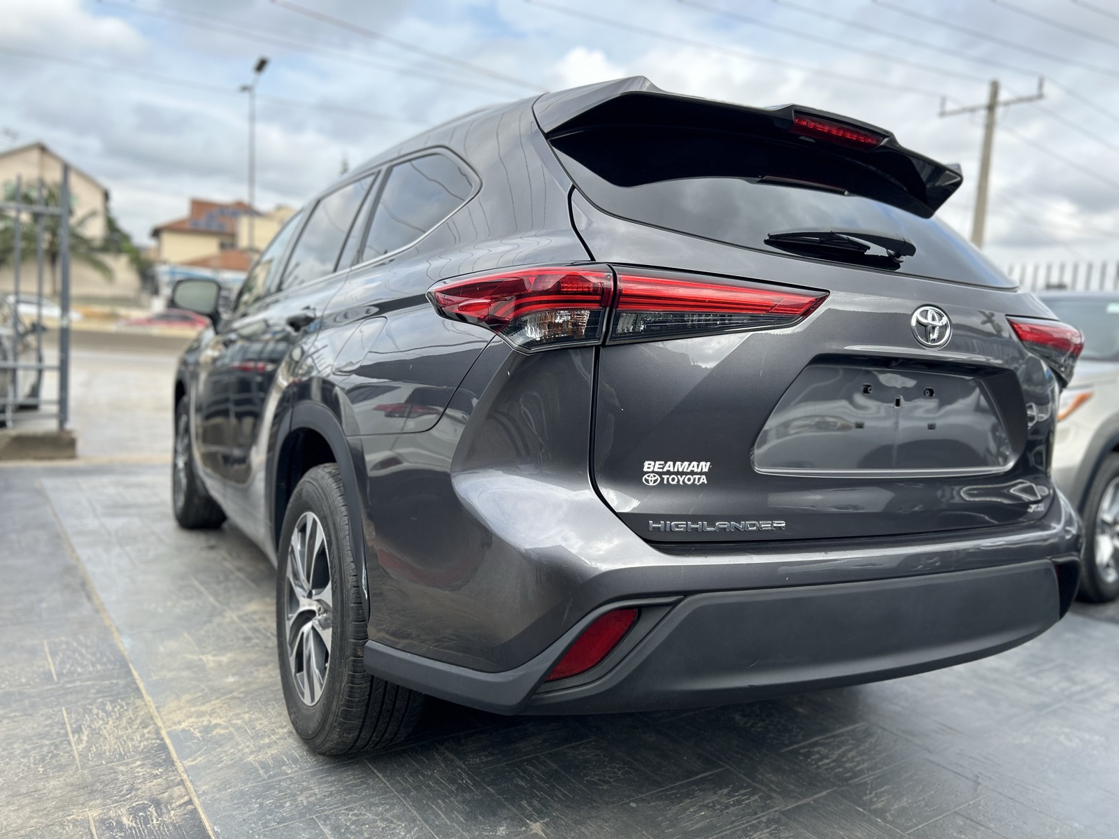 2021 Toyota Highlander XLE, Dark Grey SUV
