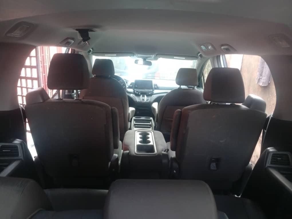 Honda Odyssey Silver MPV