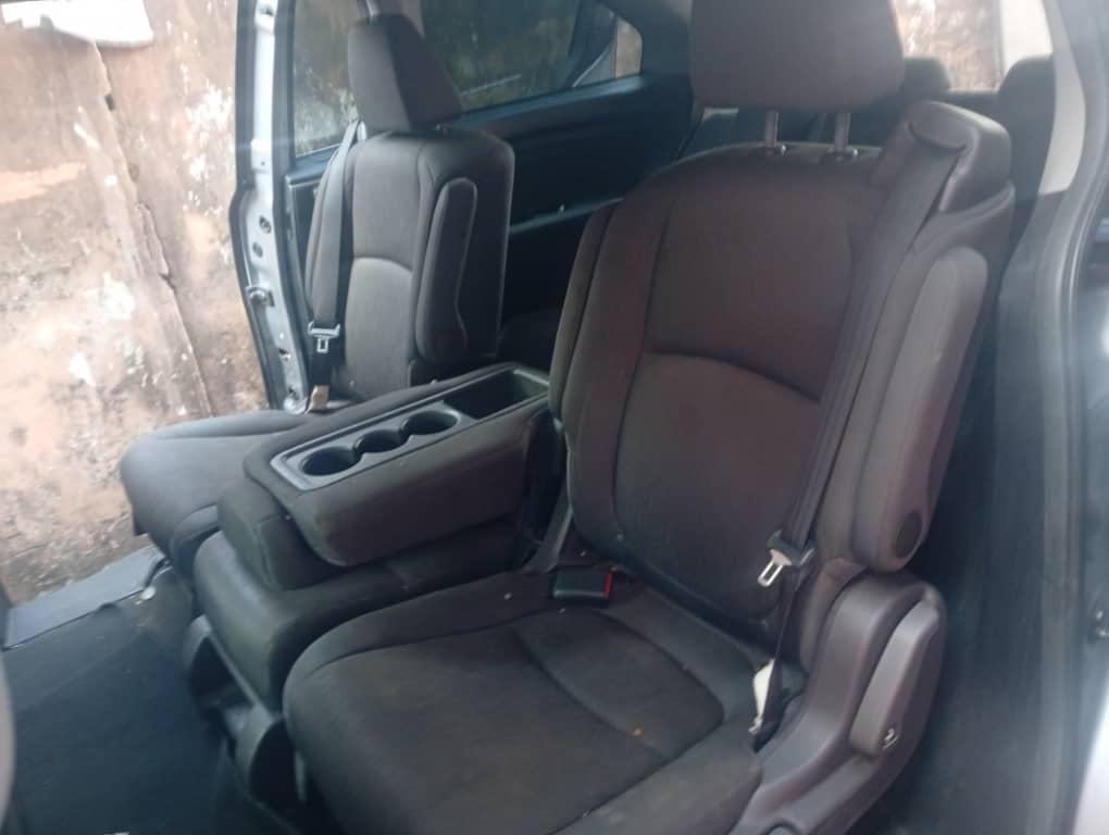 Honda Odyssey Silver MPV