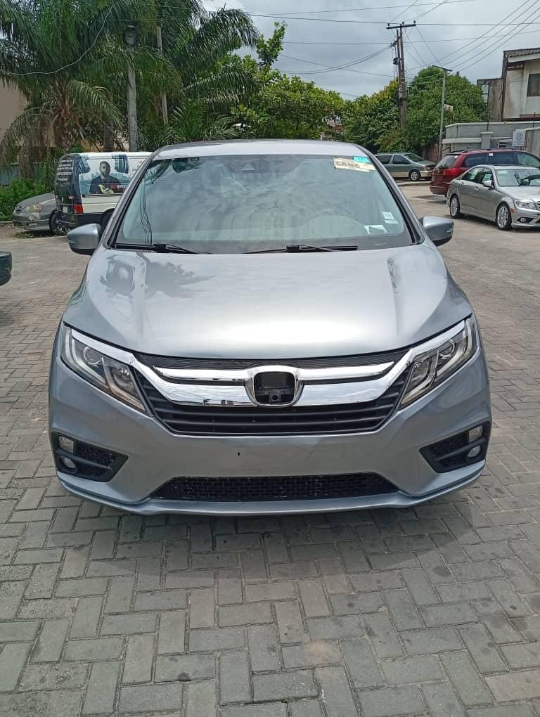 Honda Odyssey Silver MPV