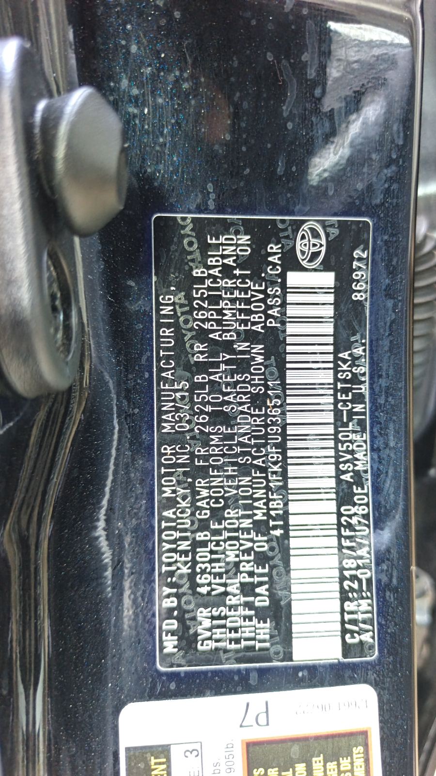 Toyota Camry SE Black Sedan with Alloy Wheels — photo 10