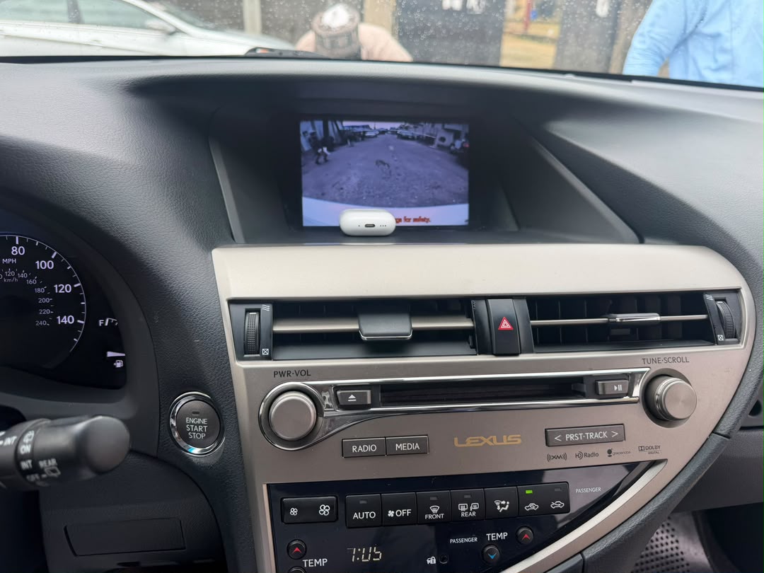 Lexus RX 350 White SUV — photo 7
