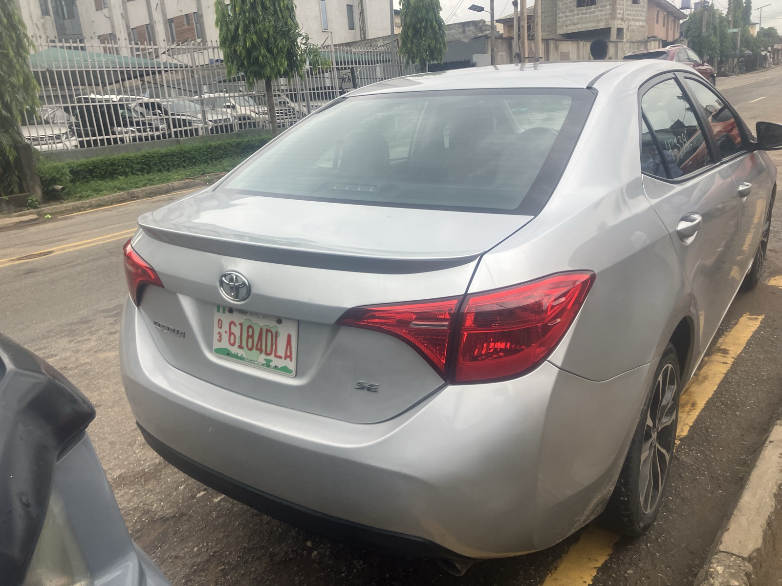2017 Toyota Corolla Silver Sedan
