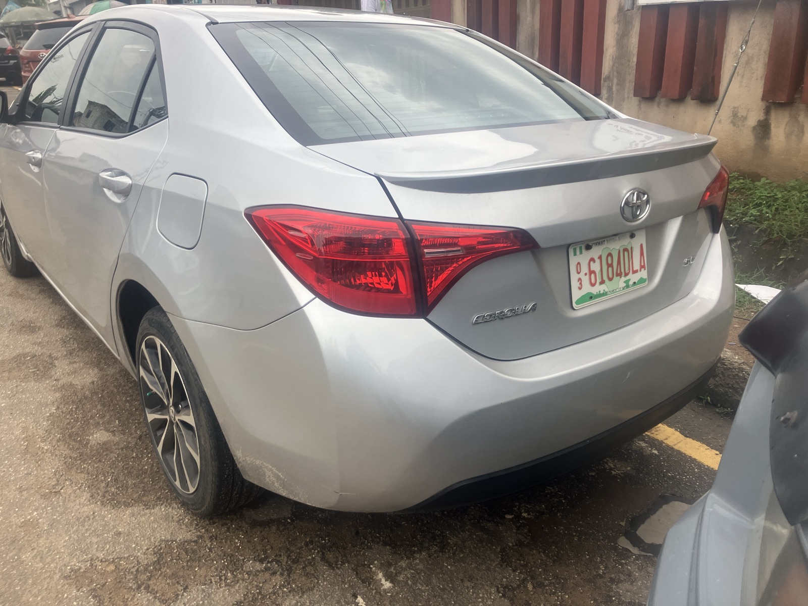 2017 Toyota Corolla Silver Sedan