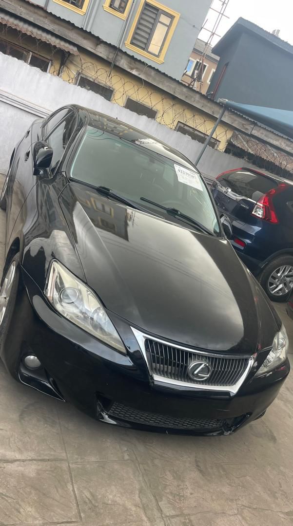 Lexus IS 250, Black Sedan