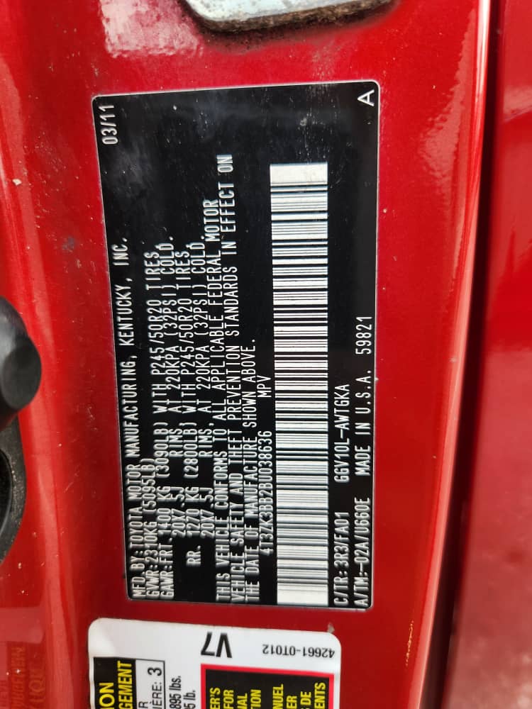2011 Toyota Venza Red Crossover — photo 5
