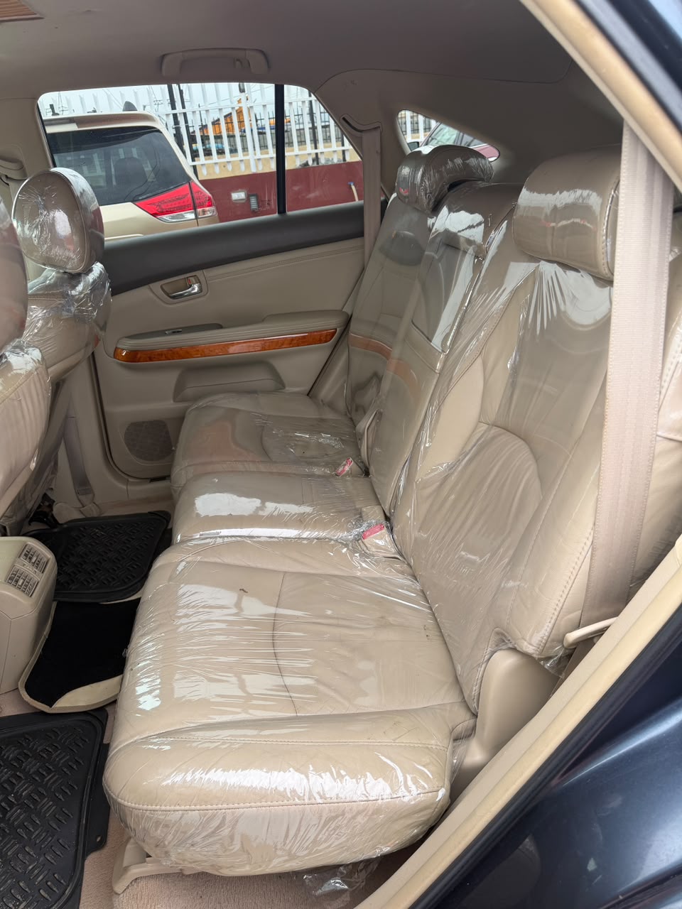 Lexus RX 330 SUV, Dark Blue