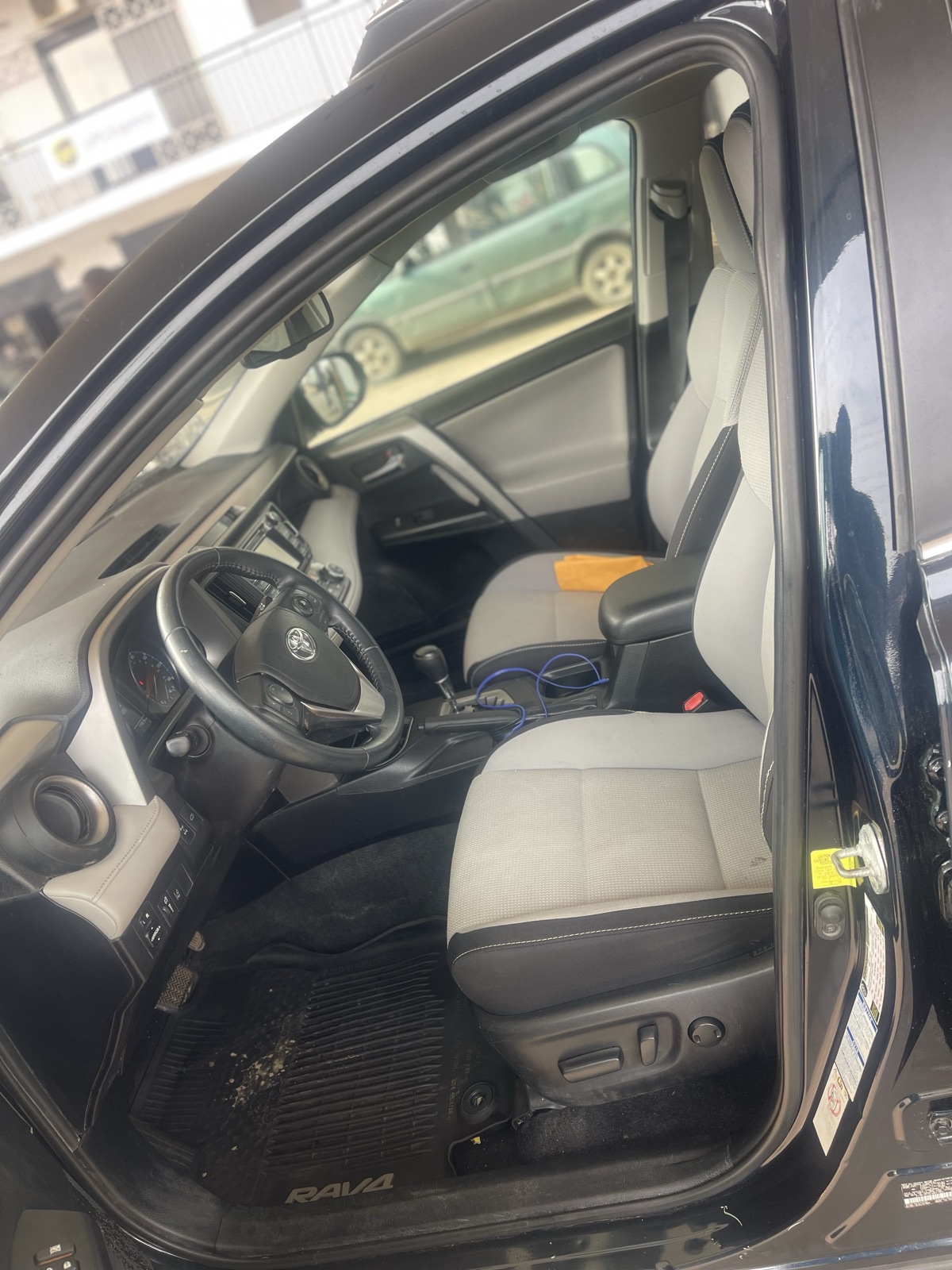 Toyota RAV4 SUV, Dark Blue with Alloy Wheels
