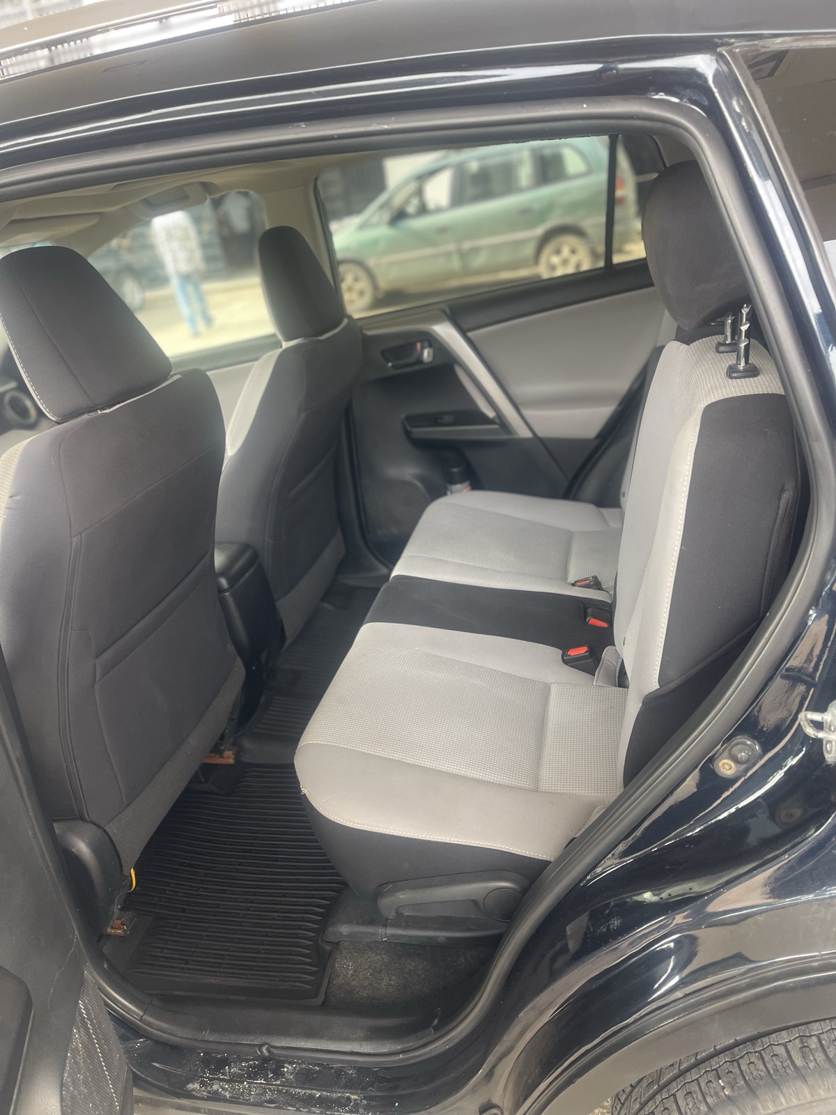 Toyota RAV4 SUV, Dark Blue with Alloy Wheels