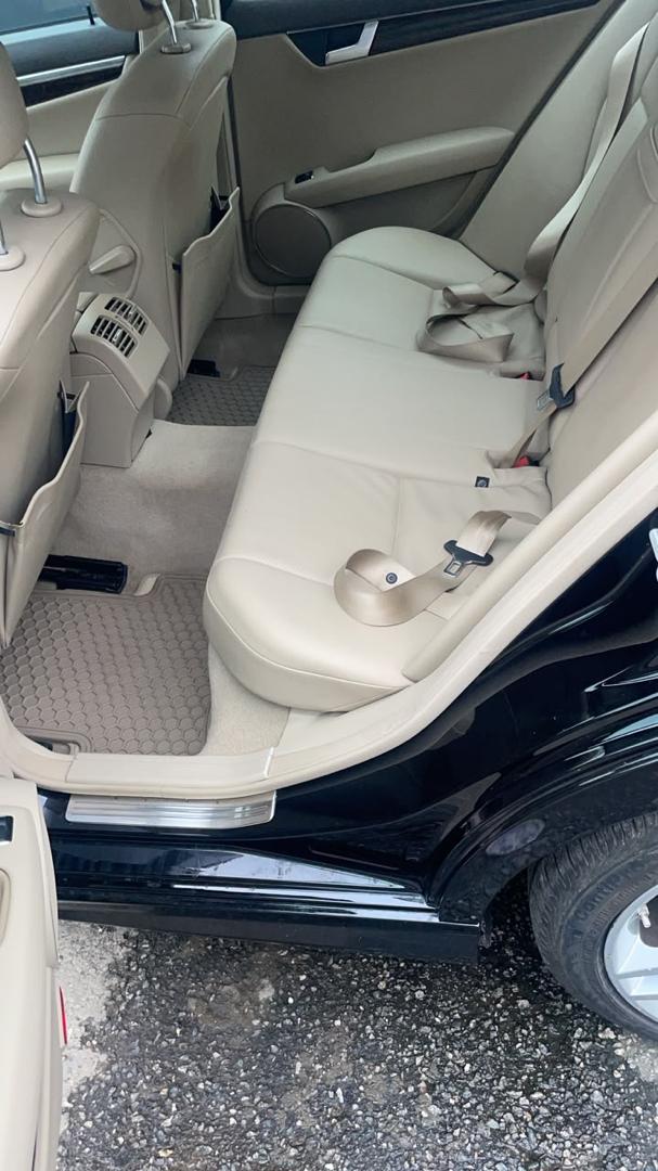 Mercedes-Benz C300 4MATIC Black Sedan
