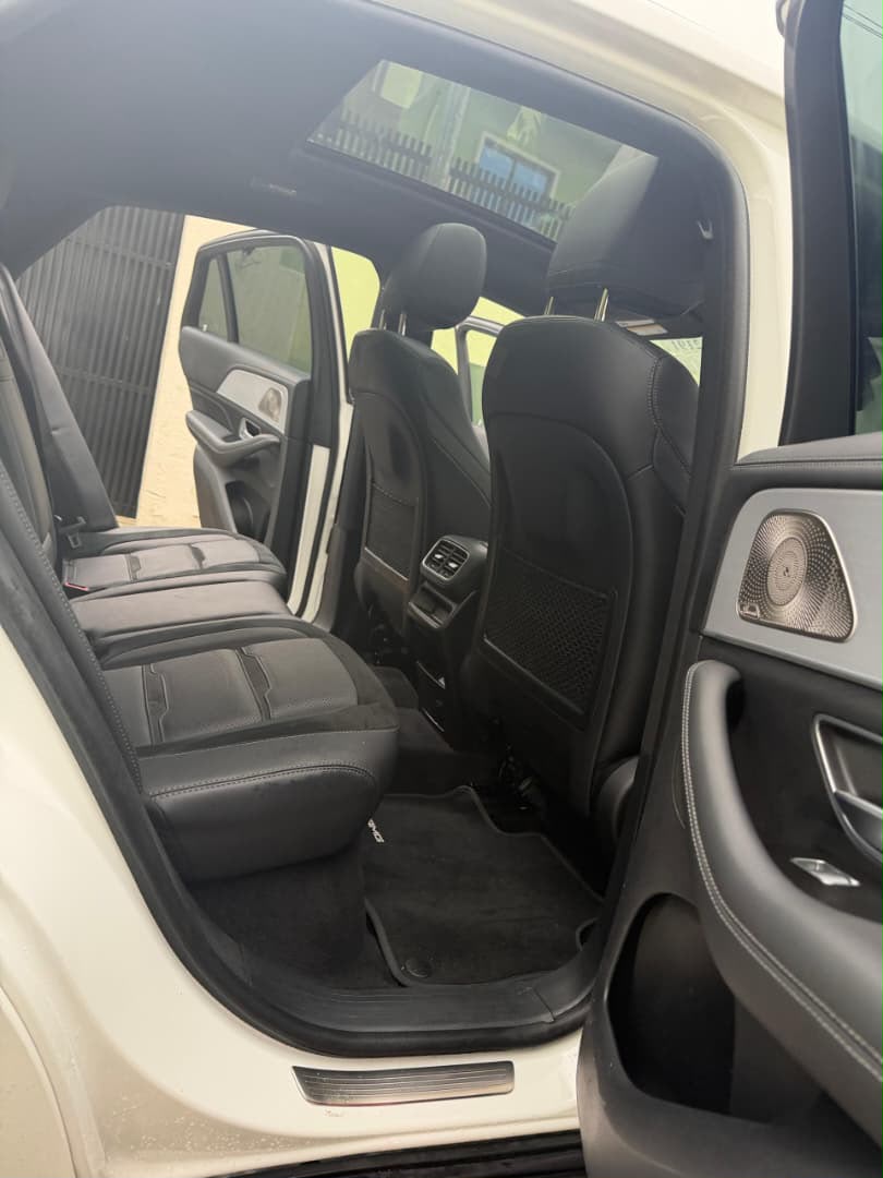 Mercedes-Benz GLE 53 AMG White SUV GLE53 AMG