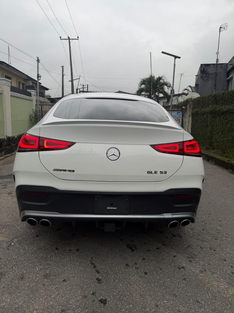Mercedes-Benz GLE 53 AMG White SUV GLE53 AMG