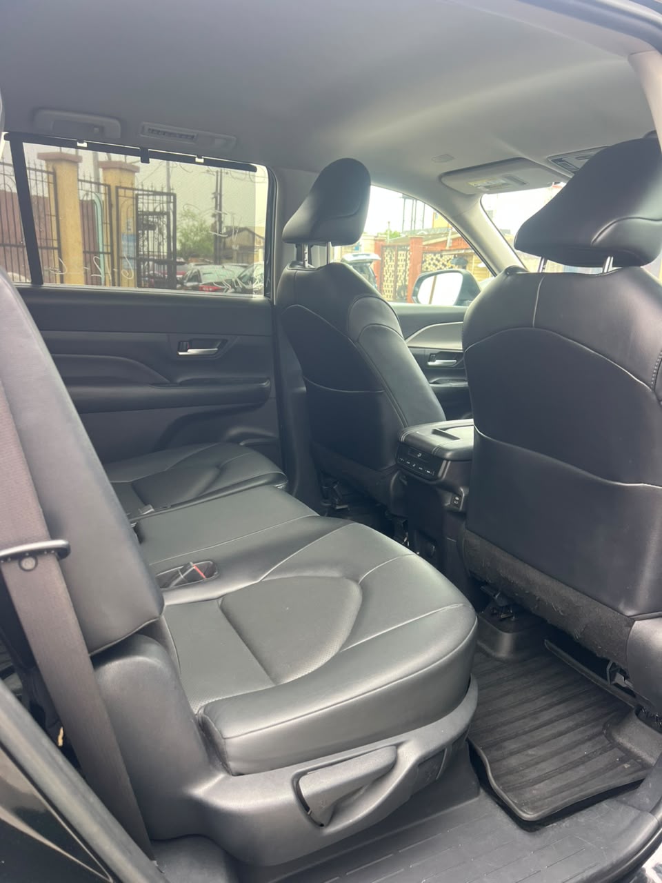 Toyota Highlander 2023 Black SUV