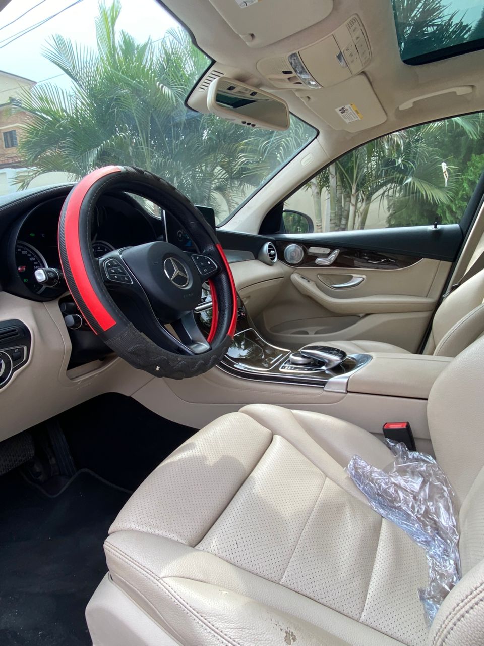 Mercedes-Benz GLC 300 Red SUV GLC300