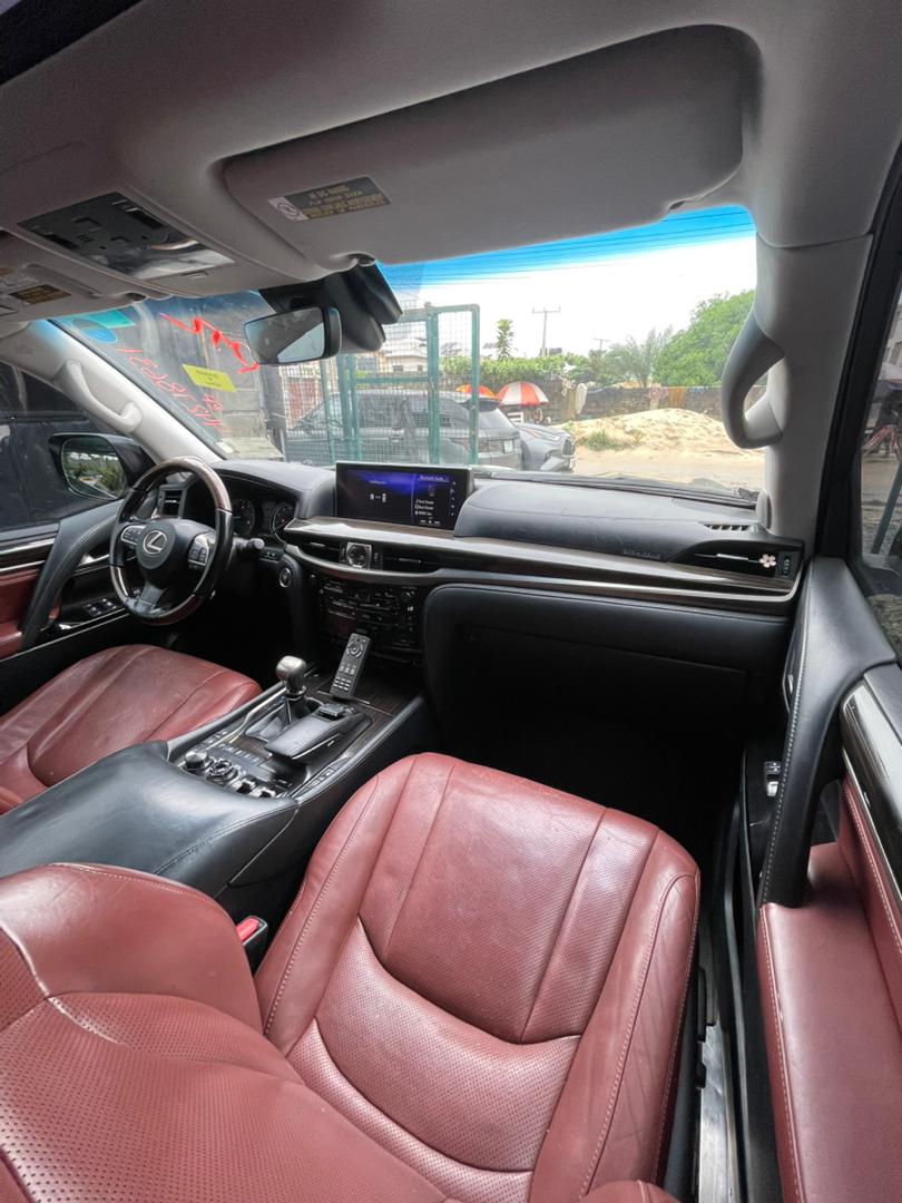 Lexus LX 570 SUV, Silver