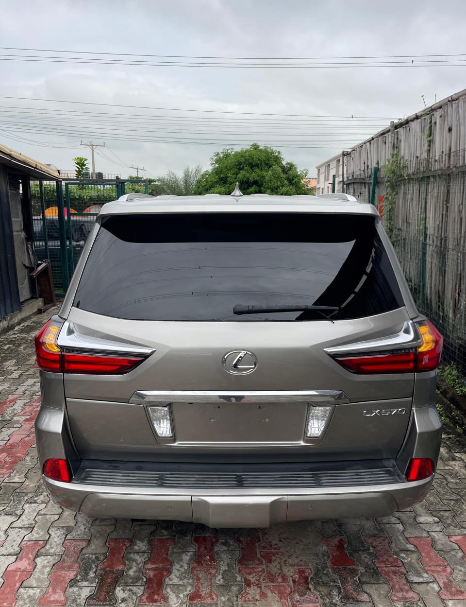 Lexus LX 570 SUV, Silver