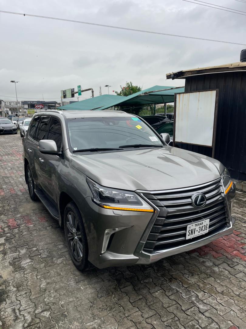 Lexus LX 570 SUV, Silver