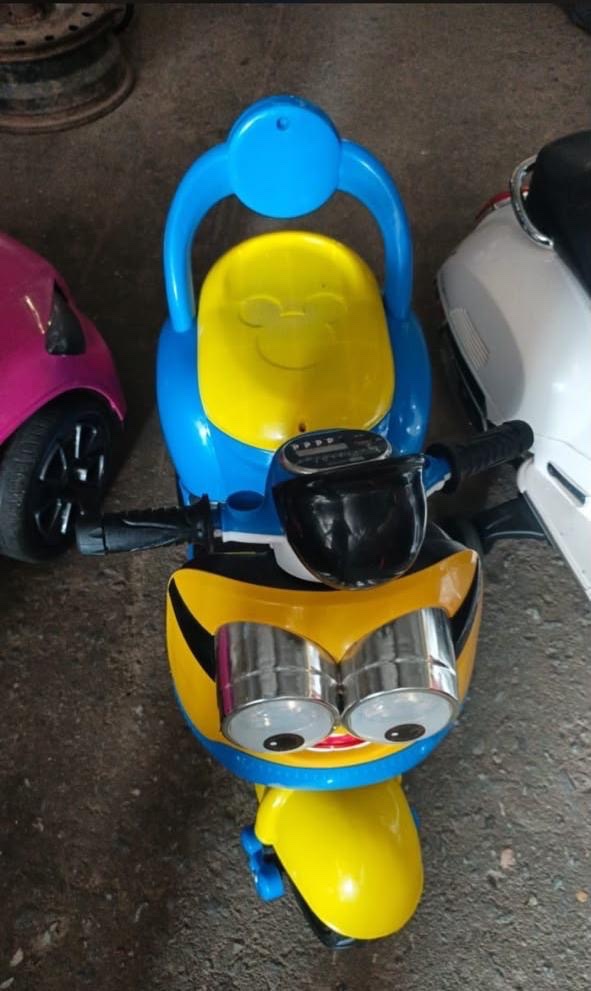 Kids Ride-on Scooter