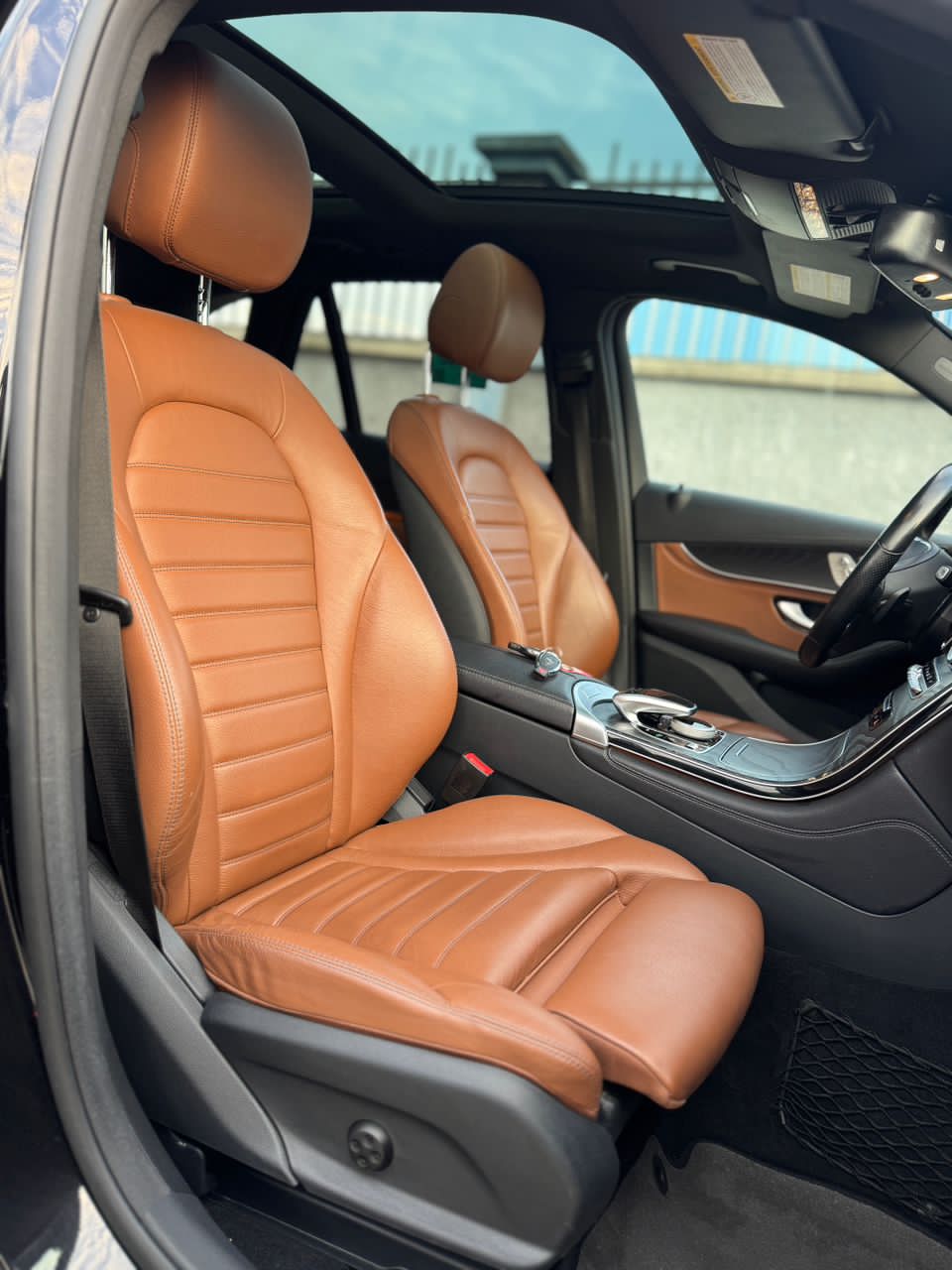 Mercedes-Benz GLC43 AMG Black SUV — photo 7