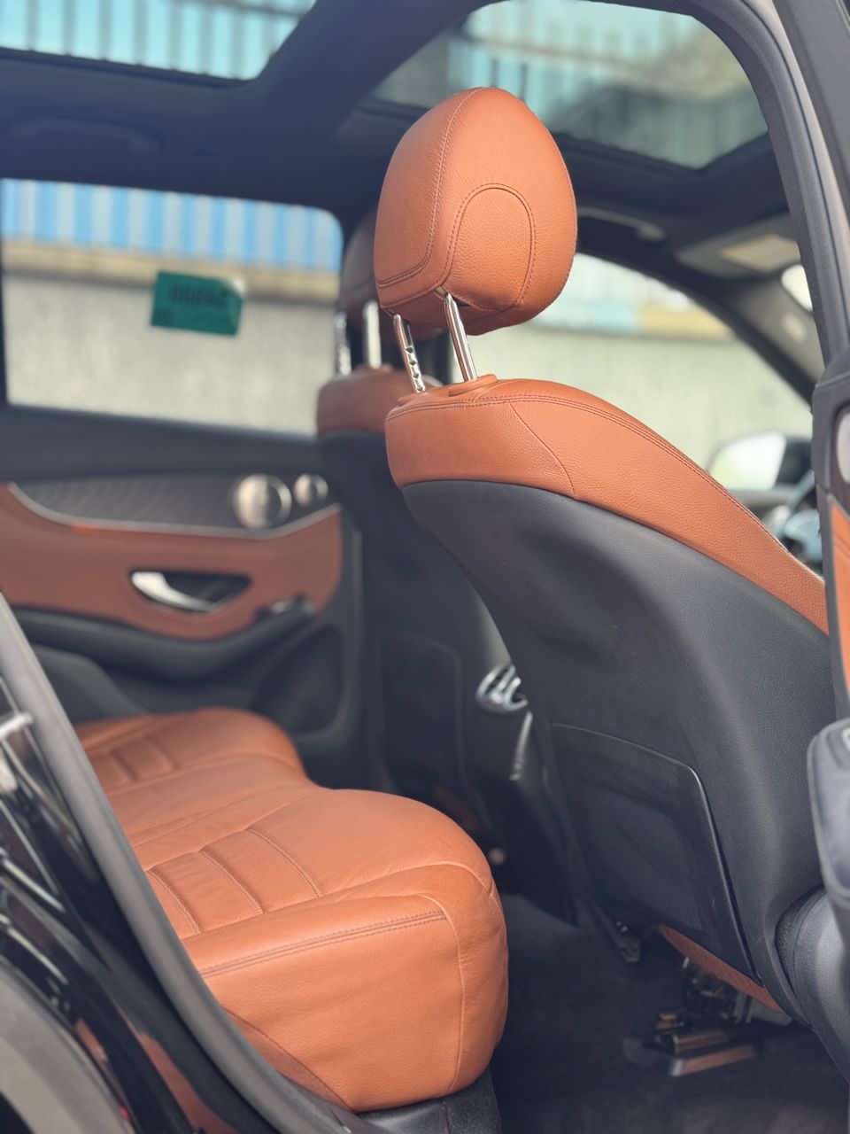 Mercedes-Benz GLC43 AMG Black SUV — photo 9