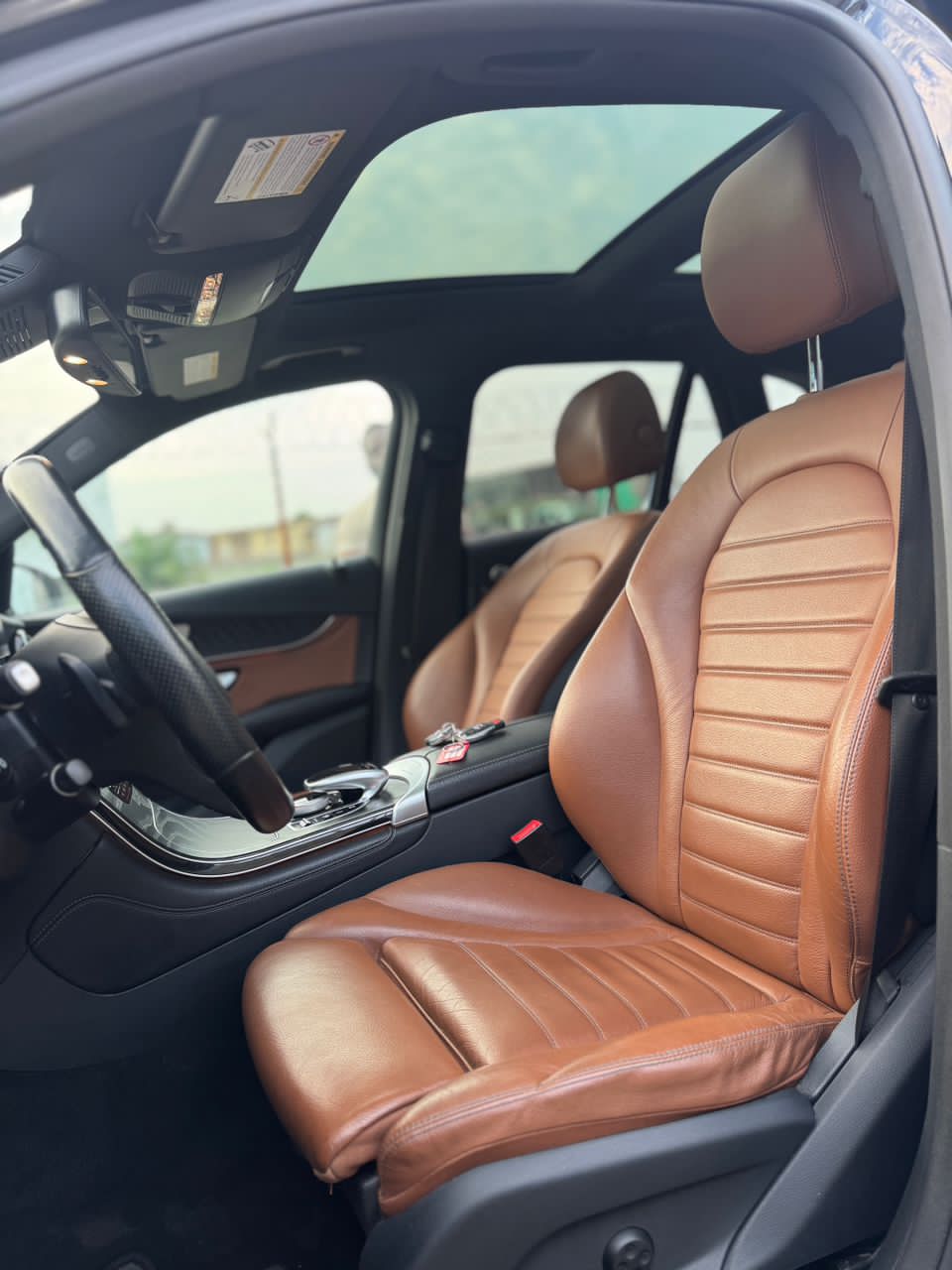Mercedes-Benz GLC43 AMG Black SUV — photo 10
