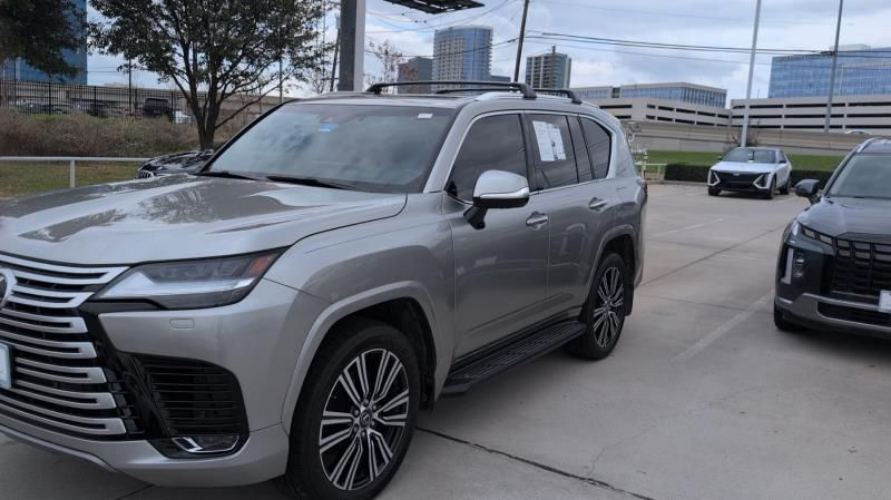 Lexus LX 600 SUV, Silver