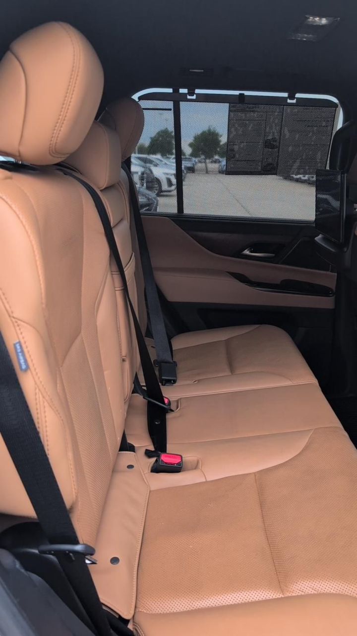 Lexus LX 600 SUV, Silver