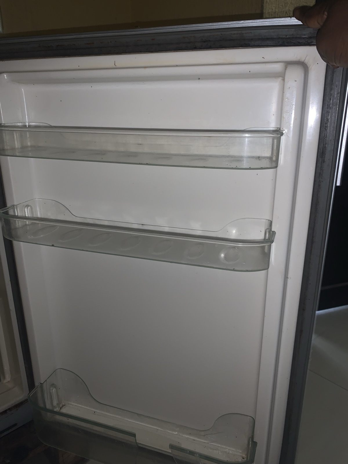 Polystar 175L Single-Door Top-Freezer Refrigerator