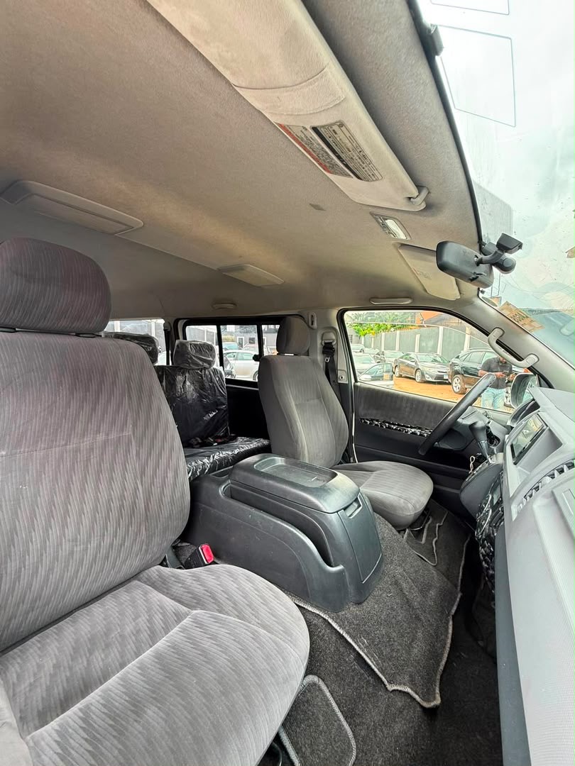 *Foreign used Toyota Hiace 2012 model (18 seater bus) * * Pure Accident Free.* * park assist* * foldable side mirror* **Price: 33M L