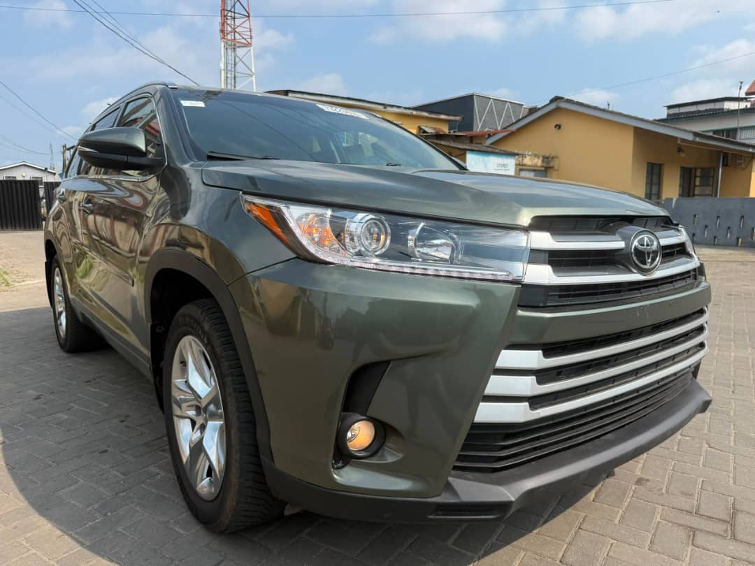 Toyota Highlander XLE AWD, Green SUV for Sale
