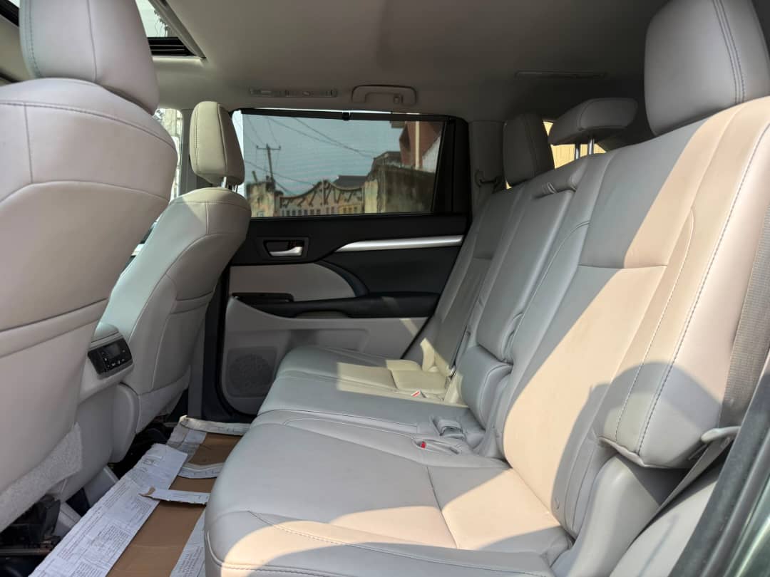 Toyota Highlander XLE AWD, Green SUV for Sale