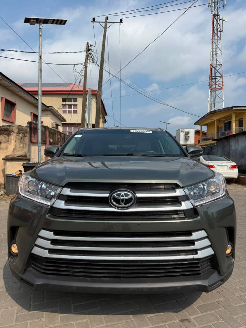 Toyota Highlander XLE AWD, Green SUV for Sale