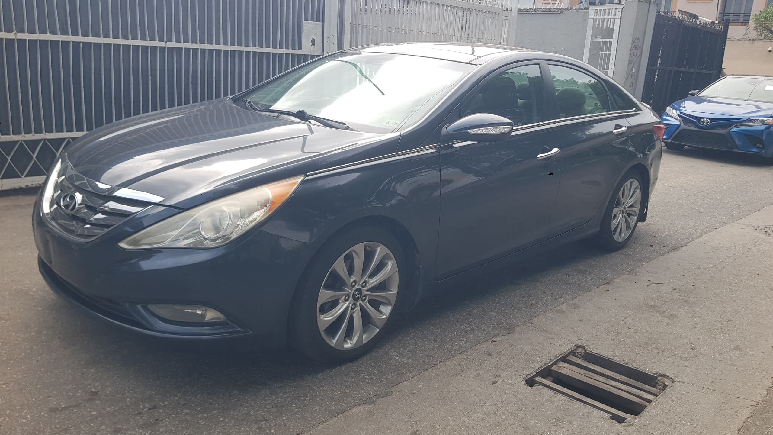Hyundai Sonata 20T Dark Blue Sedan