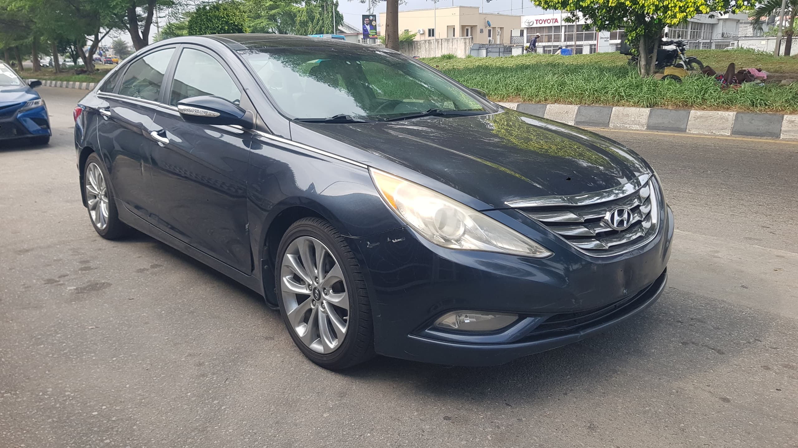 Hyundai Sonata 20T Dark Blue Sedan