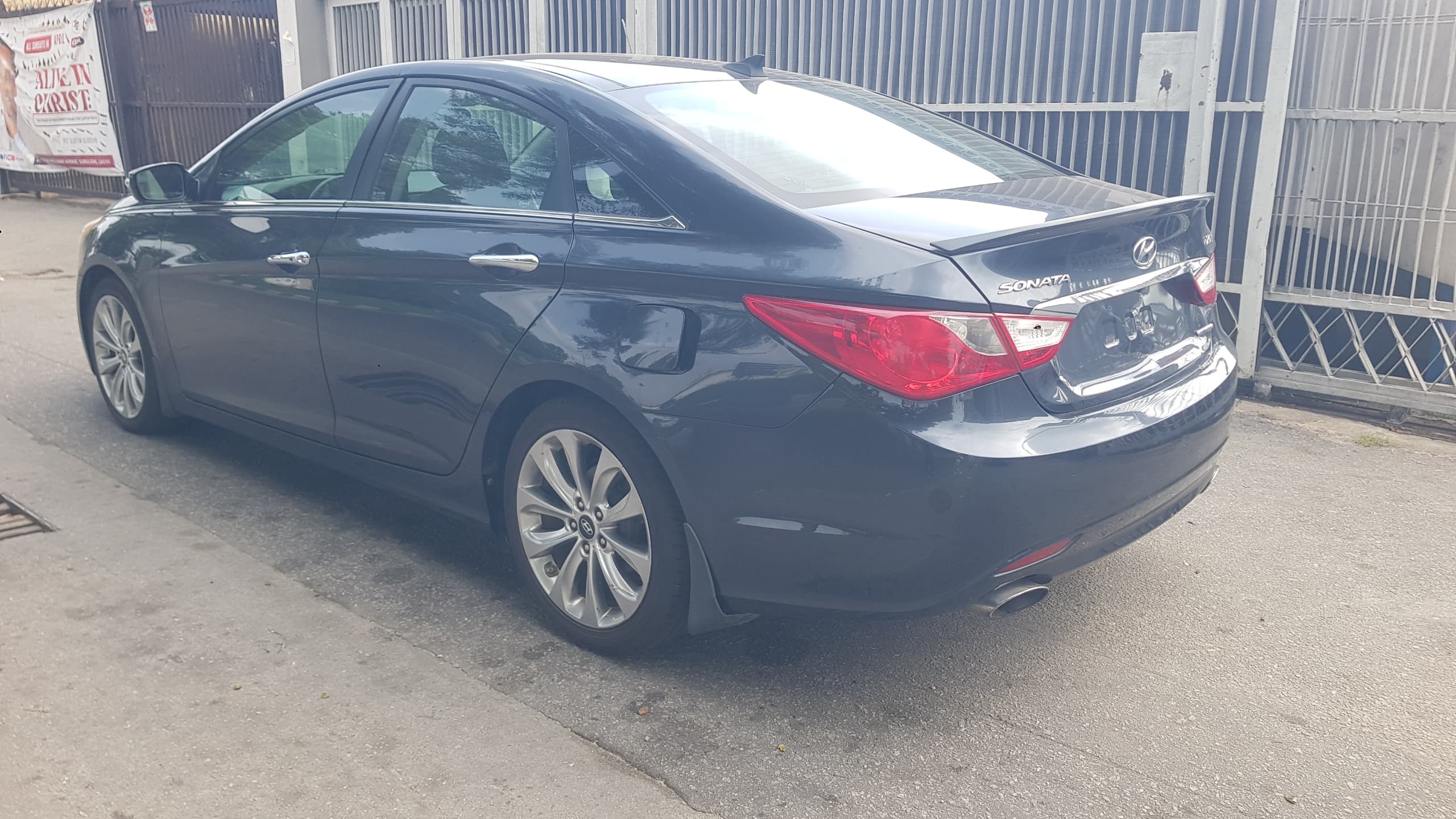 Hyundai Sonata 20T Dark Blue Sedan