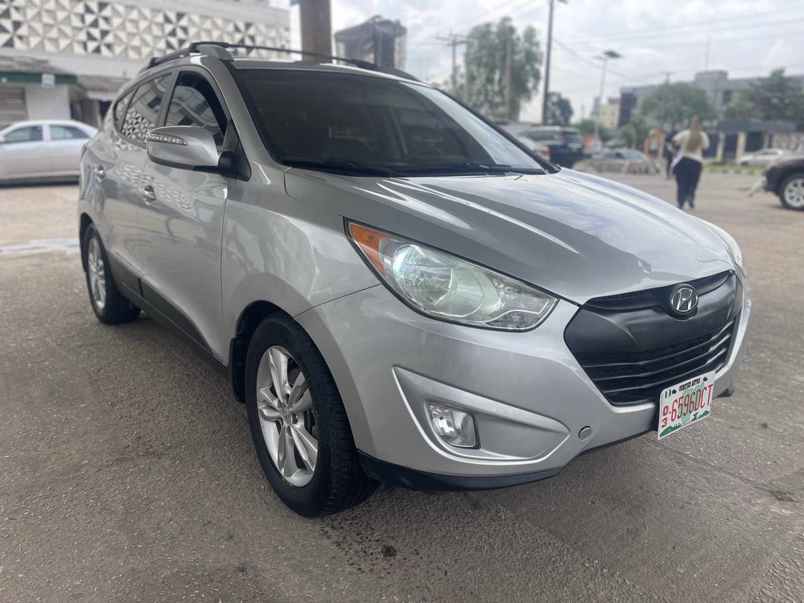 Hyundai Tucson 2014 Silver SUV for Sale