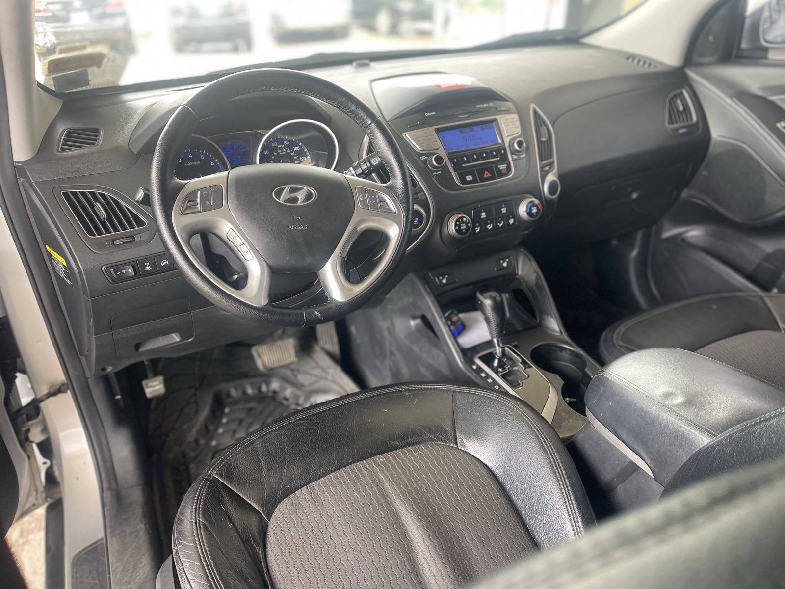 Hyundai Tucson 2014 Silver SUV for Sale