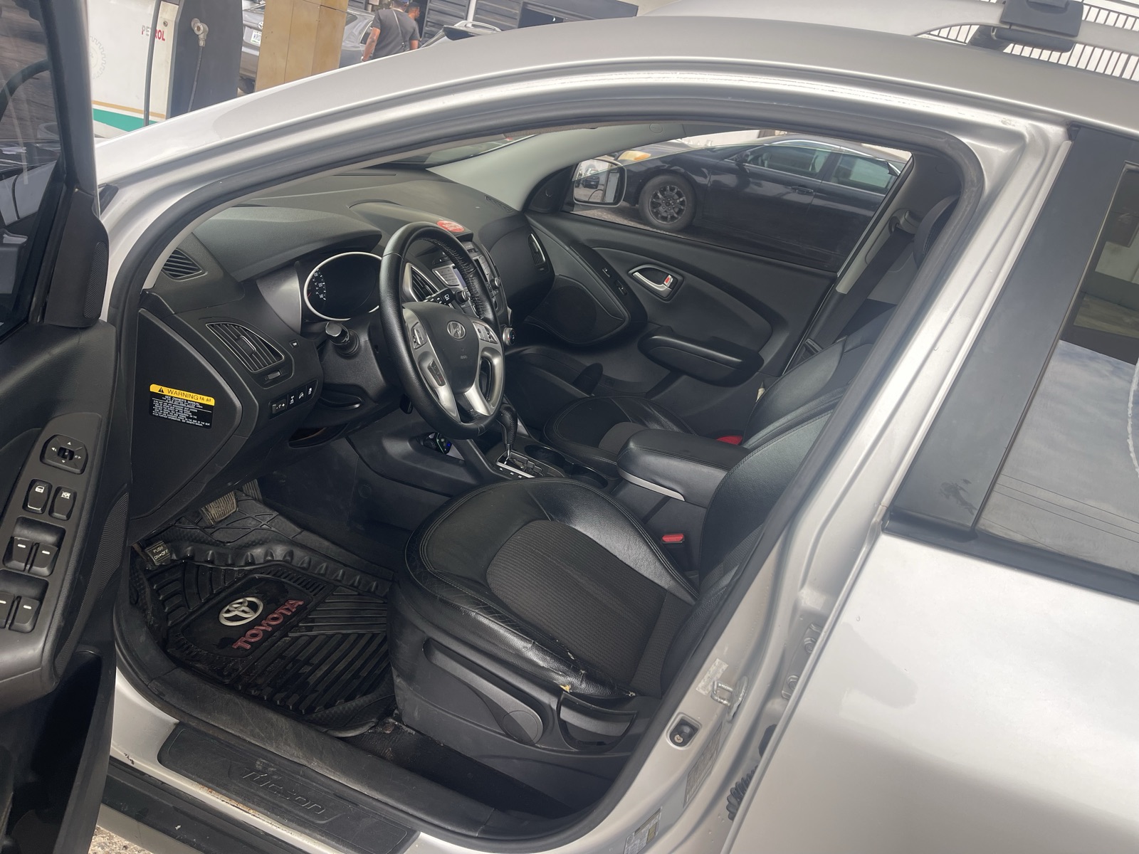 Hyundai Tucson 2014 Silver SUV for Sale