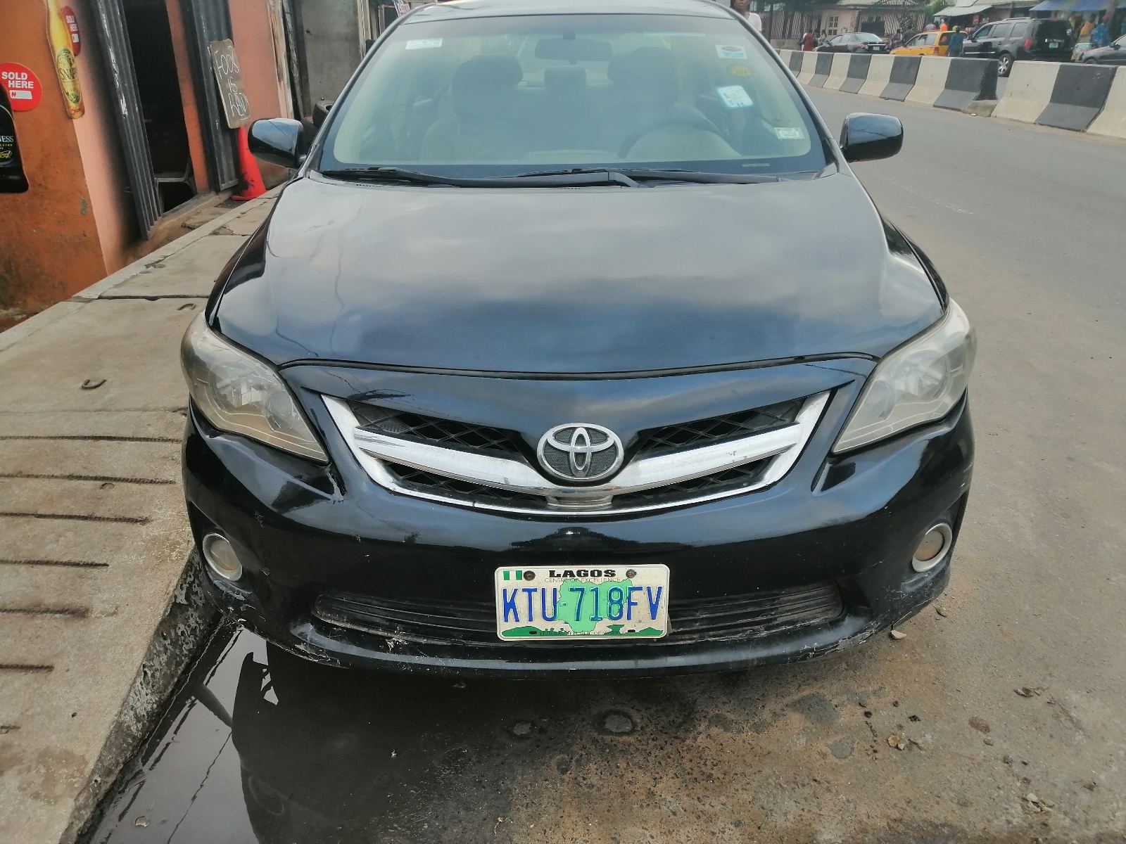 2010 Toyota Corolla LE Black Sedan
