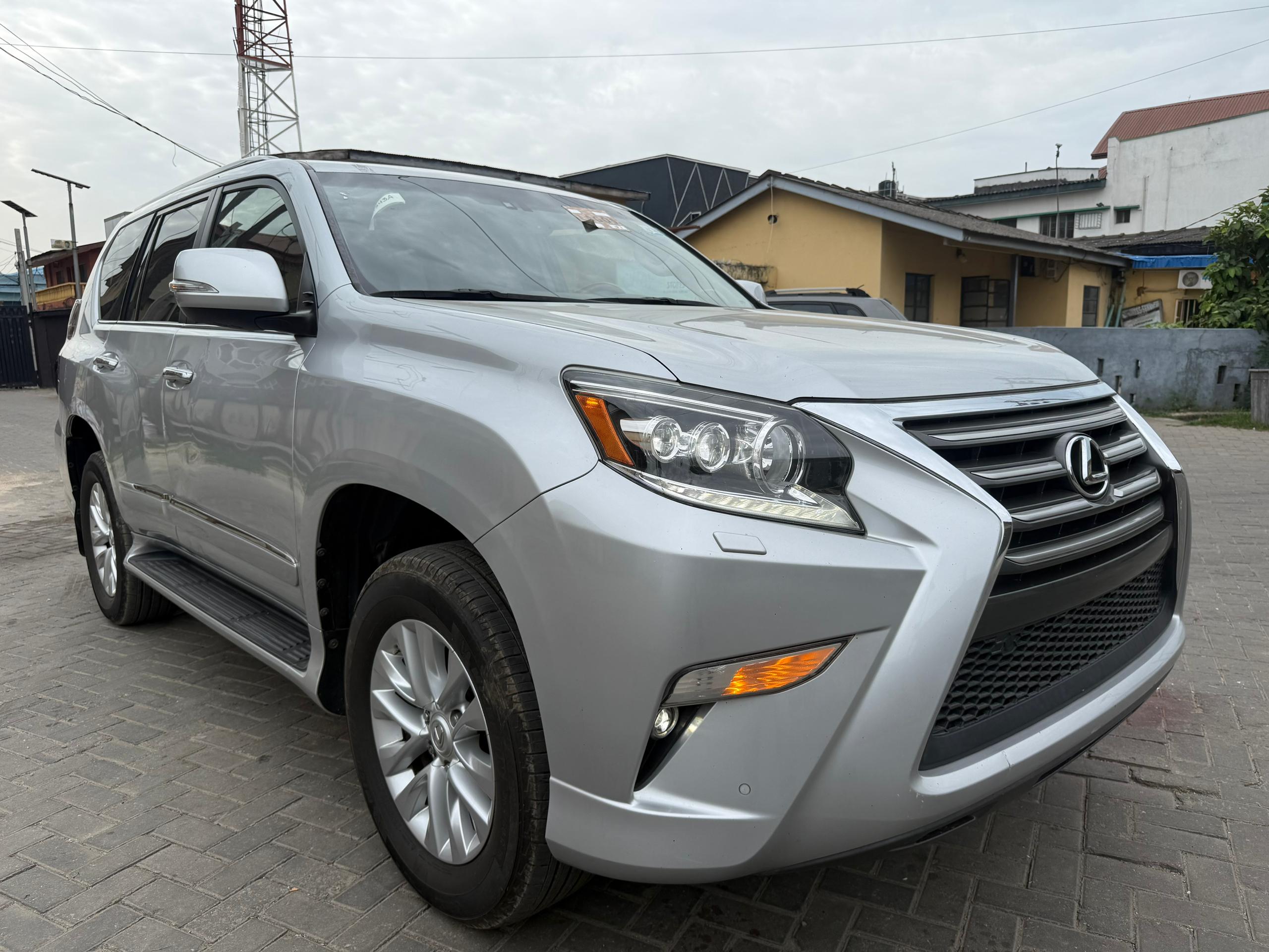 Lexus GX 460 Silver SUV