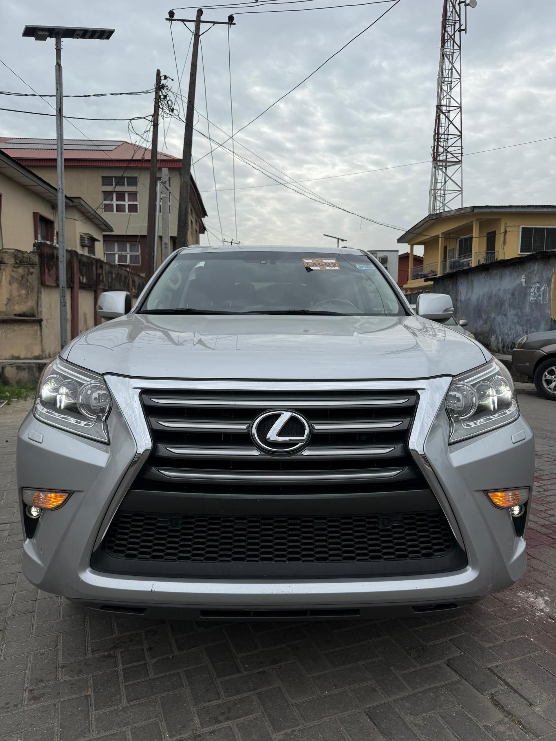 Lexus GX 460 Silver SUV