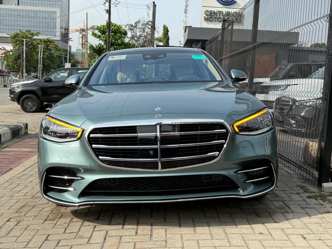Mercedes-Benz S580 4MATIC, Green Sedan S-Class