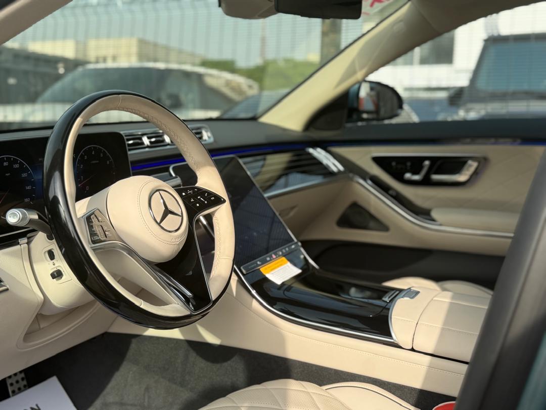 Mercedes-Benz S580 4MATIC, Green Sedan S-Class