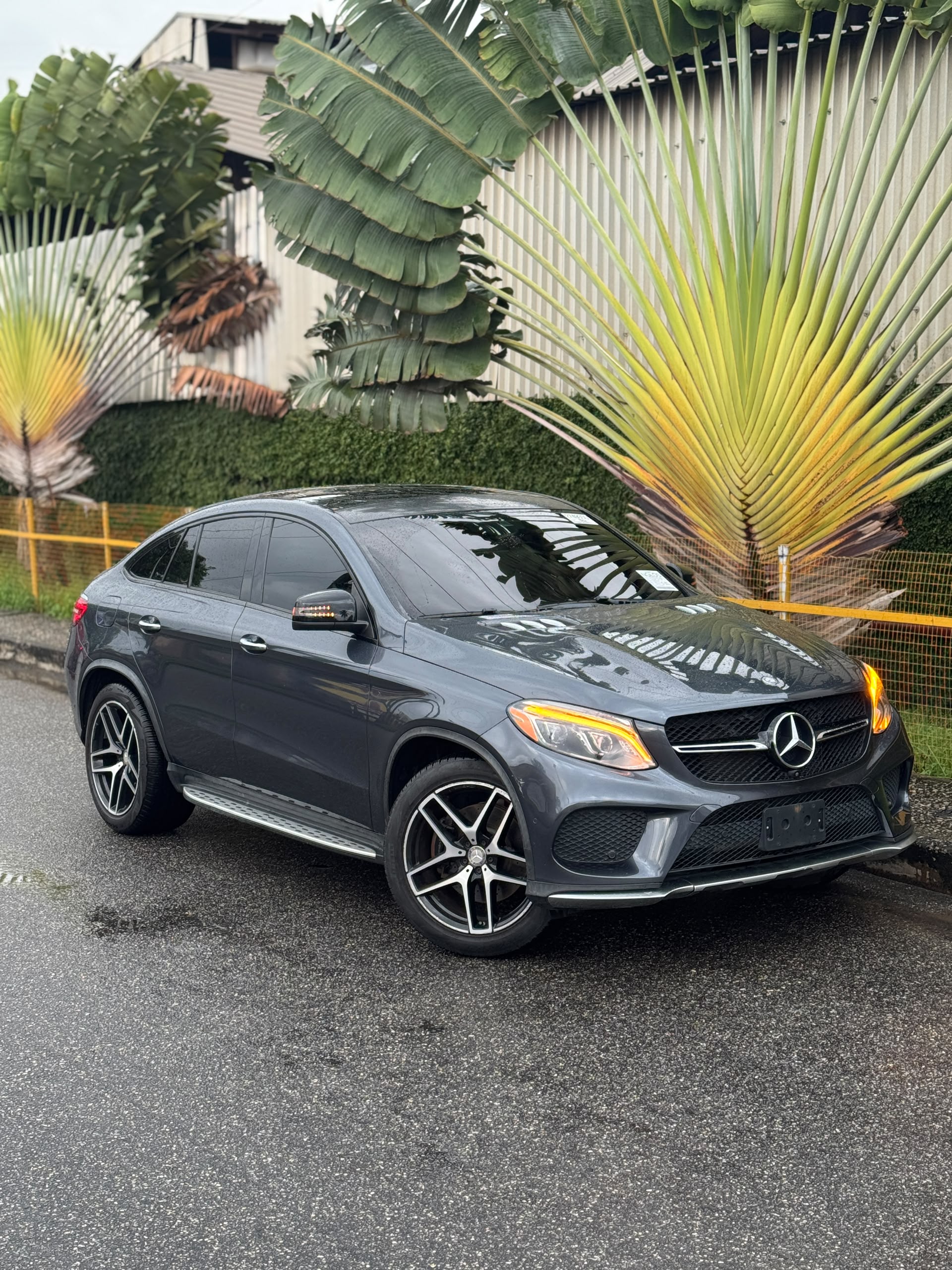 Mercedes-Benz GLE 450, Dark Grey Coupe SUV — photo 9