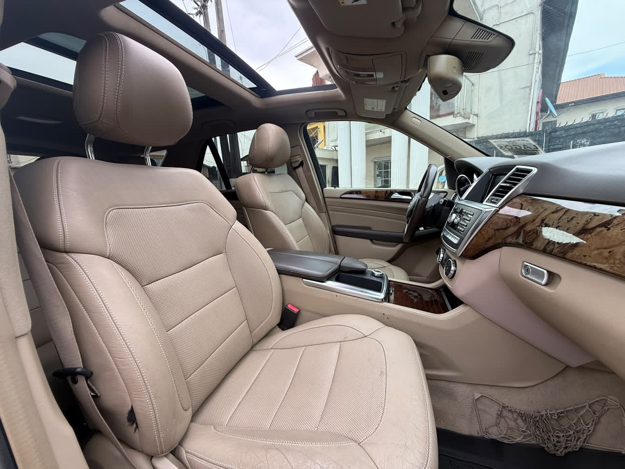 Mercedes-Benz ML 350 White SUV ML350