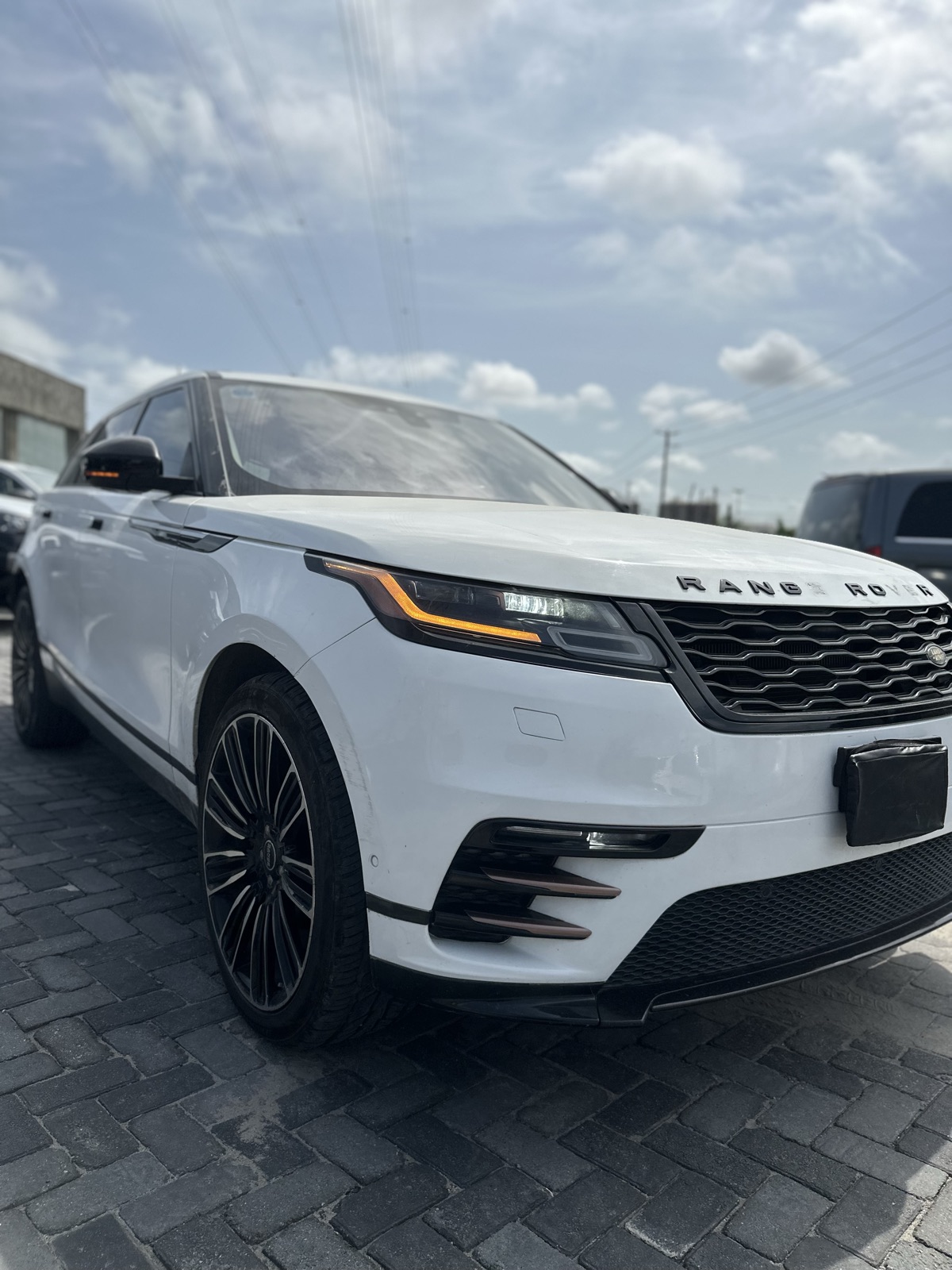 Land Rover Range Rover Velar for Rent, Panoramic Sunroof